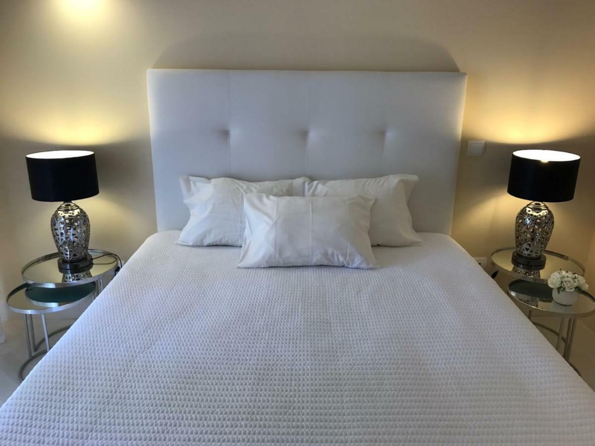 Beach & Sea Apt, Fast Wifi, Airco, Private Parking And Pool Portimão Exterior photo