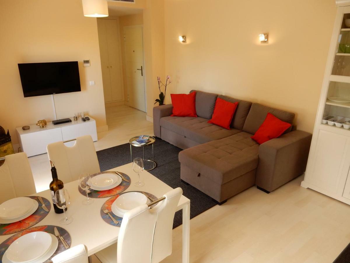 Beach & Sea Apt, Fast Wifi, Airco, Private Parking And Pool Portimão Exterior photo